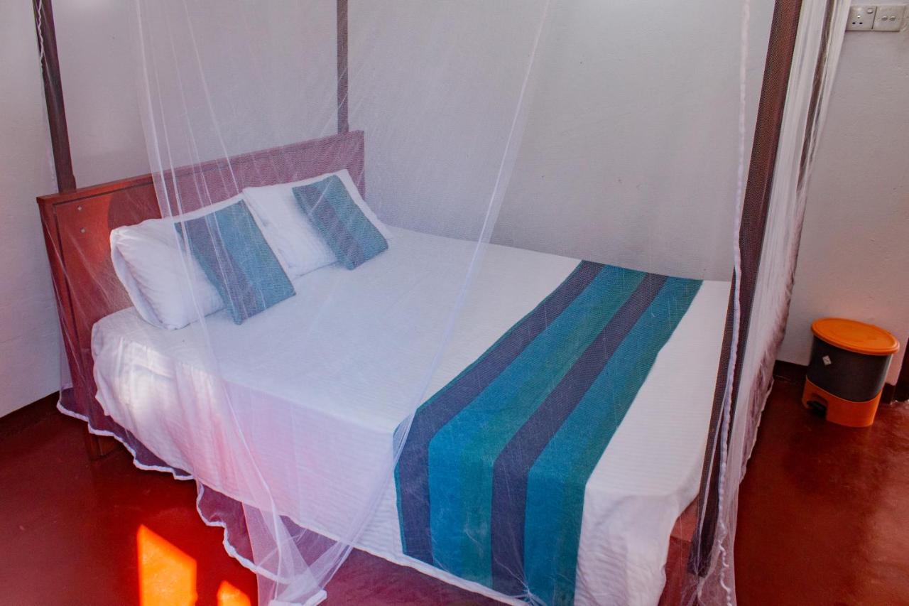 Murphy Cave Hotel Mirissa Kültér fotó
