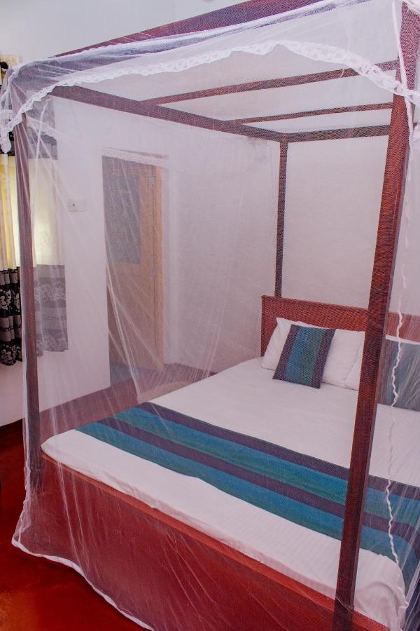 Murphy Cave Hotel Mirissa Kültér fotó